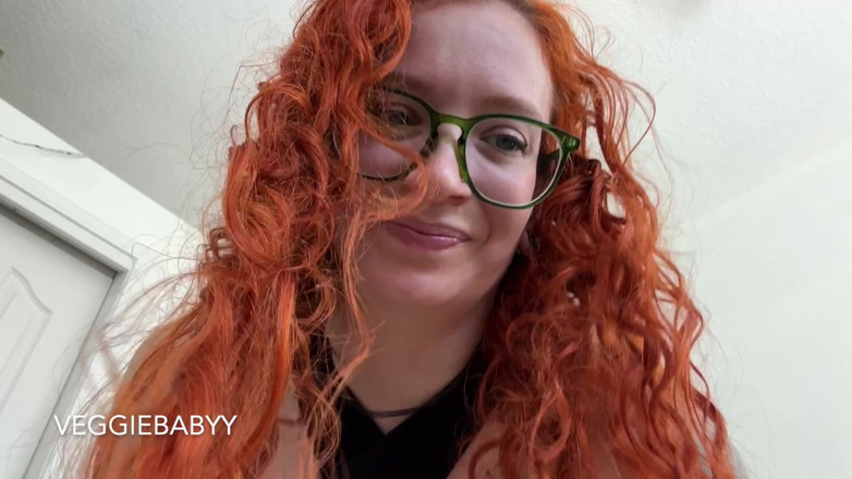Veggiebabyy: Külot koklayan üvey erkek kardeş için sert ceza ve üreme