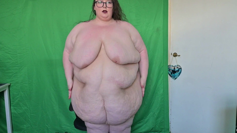 SSBBWLadyBrads: Sexy Goddess SSBBW Strip and Shake