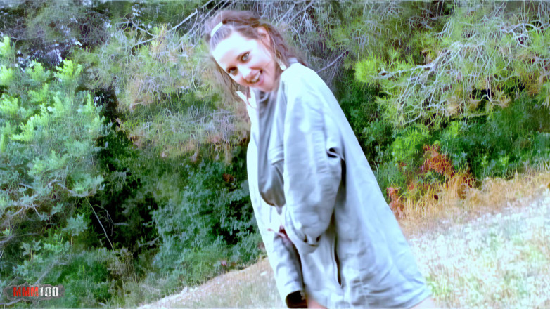 MMM100 Solo: Moana Mendez: Sexy Hot Teen in the Forest Spreading Her...