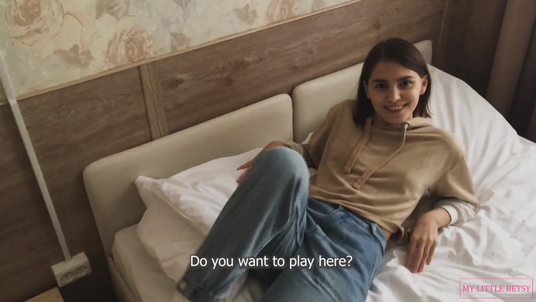My Little Betsy: Otele yeni baktık ve hemen sikişmek istedi