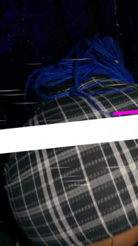 Ho stuzzicato il mio capo con una gonna corta e mi ha scopato la figa rosa