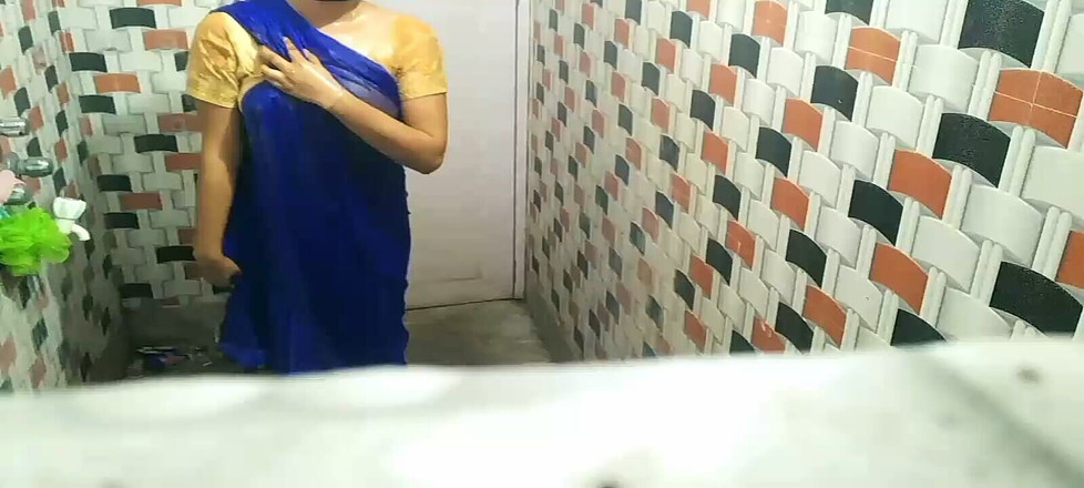 Nazima Khan: Desi Bhabhi im Badezimmer ko Pela Devar ne