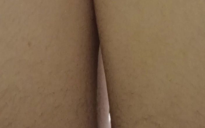 BW_Dolphin: Hairy Pussy and Bellybutton