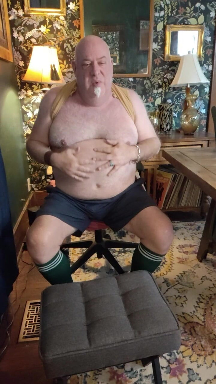 beardaddychub: Beardaddychub sprawia, że fan strzela do swojego ładunku!