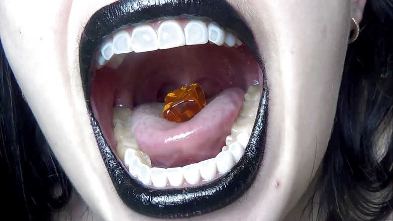 Goddess Misha Goldy: Film melahap fantasi pertamaku! Iblis seksi akan mengisap kehidupan keluar...