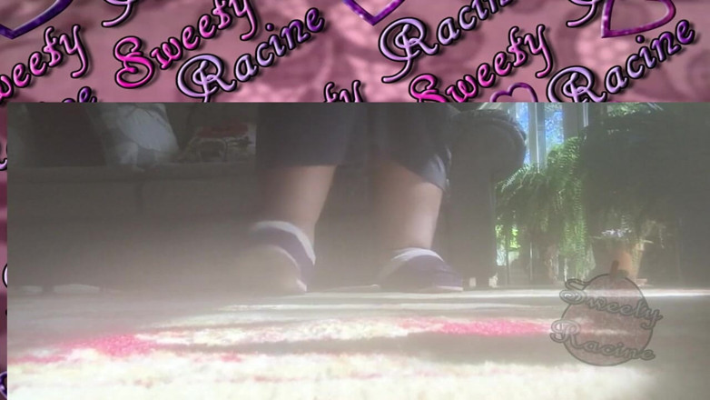 Sweety Racine: 자지를 빨고 따먹히는 거유 밀프