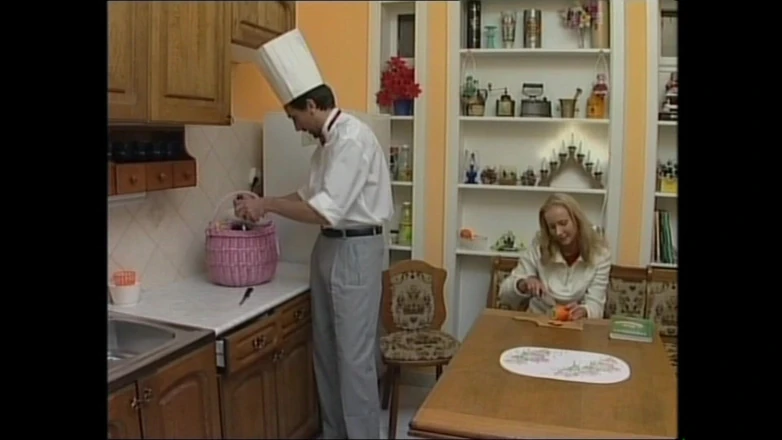 MMV films - The Original: Sperma hungrig nympho sväljer flera belastningar