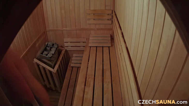 Czech Sauna: Tschechische Sauna 1: dicke titten, in der sauna hitze gebacken