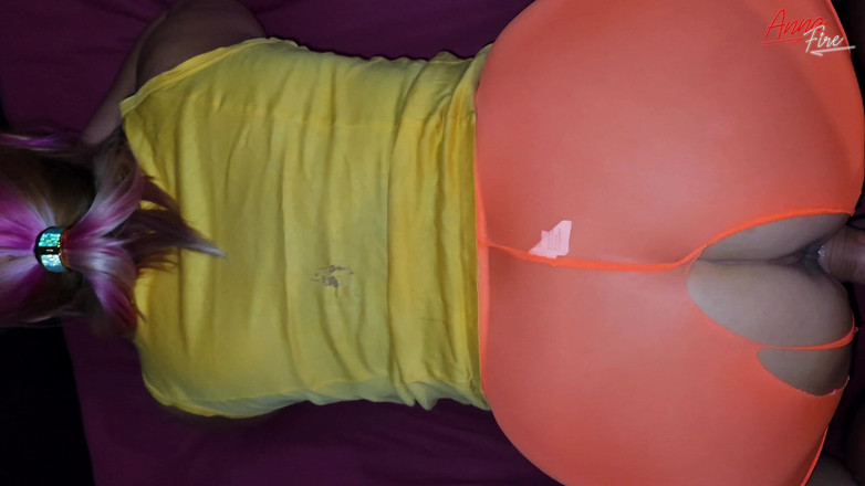 Anna Fire: Tante seksi toket besar dientot selesai latihan