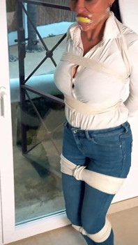 Lola Lu on Curious Step Mum Finds Bondage Pics on Her Dominant Step Son's Laptop HD