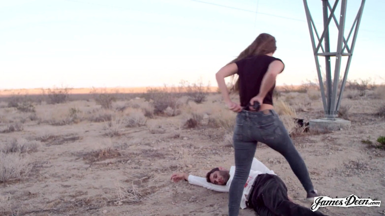 James Deen: Remy Lacroix s-a futut tare de la James Deen