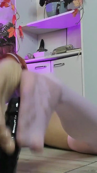 Cosplay Daphne Blake Oily Footjob with Nylon