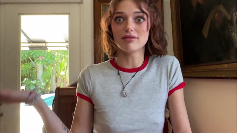 Alex Adams: Freaky Sex with Tiny Redhead Stepsis - Shrooms Q - Family Therapy