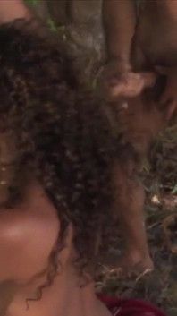 Natasha e Marsha adoram sexo anal com dupla penetração em uma orgia
