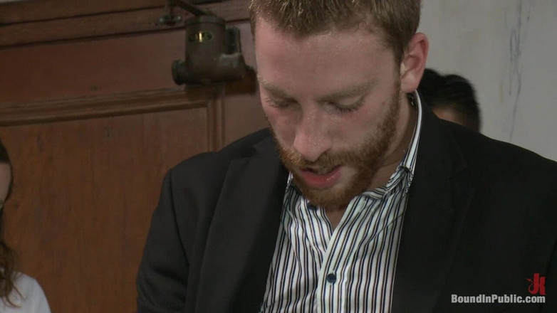 Bound in public: Mulut dan pantat cewek ini dientot habis-habisan sama majikan seks...