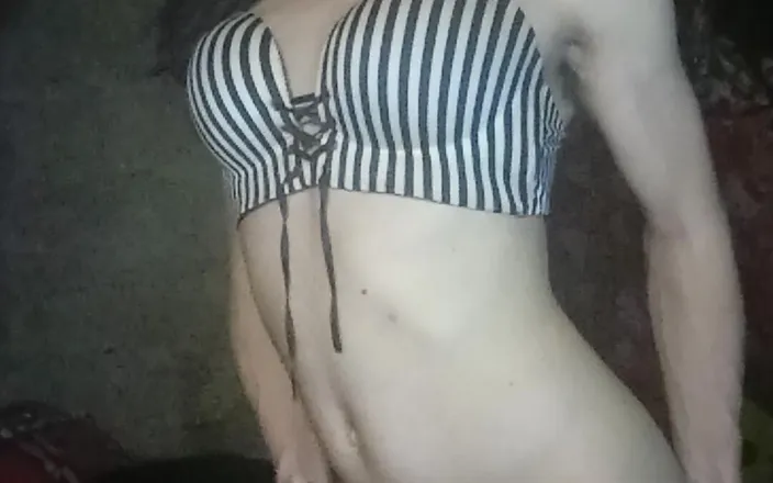 Reynaldo6: A lot of people admire me because of how beautiful...