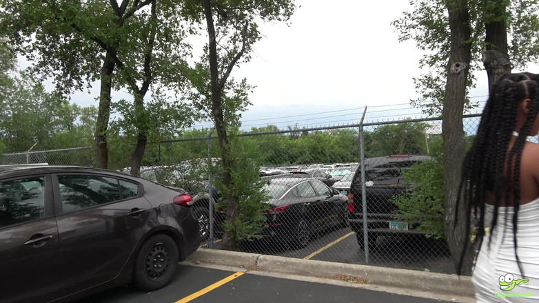 TadpolexStudio: Lala Ivey vende sugar Daddy un'auto usata al limone