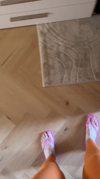 Ik Loop Graag Op Roze Slippers