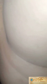 Cowok ini orgasme tiga kali dalam satu sesi dan aku nggak bisa nolak!