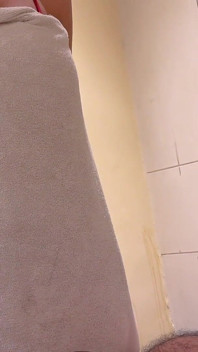 Elle Taille Une Pipe Incroyable À Son Demi-frère Et Prend Tout Le Sperme Dans Sa Gorge