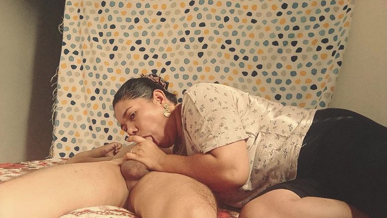 Valkyrieandluigy: Mature Sucking Cock