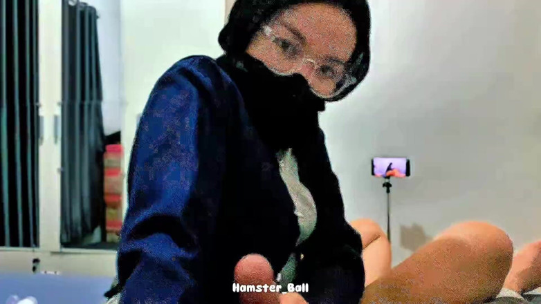 Hamster_Ball: Invitando a un profesor a follar en una universidad islámica...