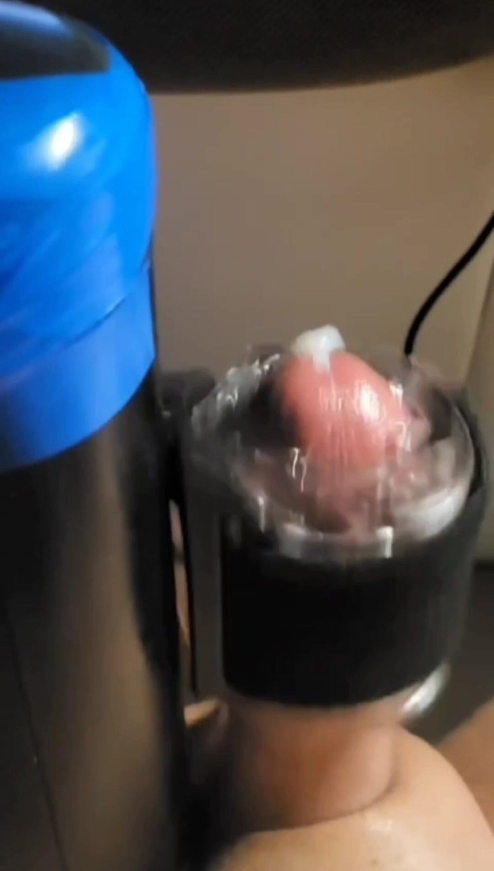 Youngandmature: Xuất tinh phức tạp