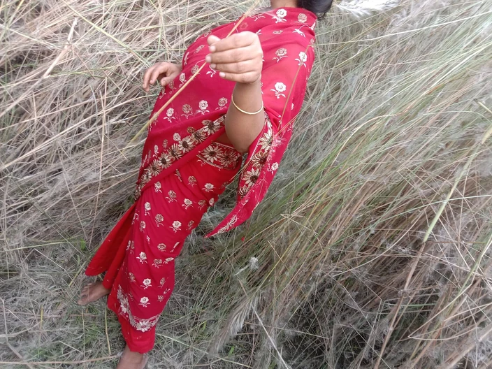 Sabina244: Outdoor Fucked with Her Own Younger Brother-in-law Desi Hardercore Ducking