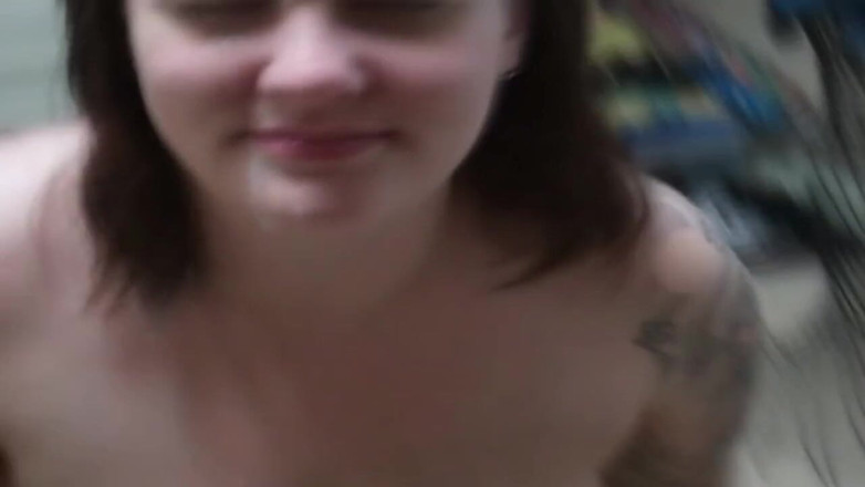 Sexy Amateurz: Cover her face in cum