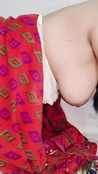 Indická nespokojená vdaná bhabhi má tvrdý sex se sousedem