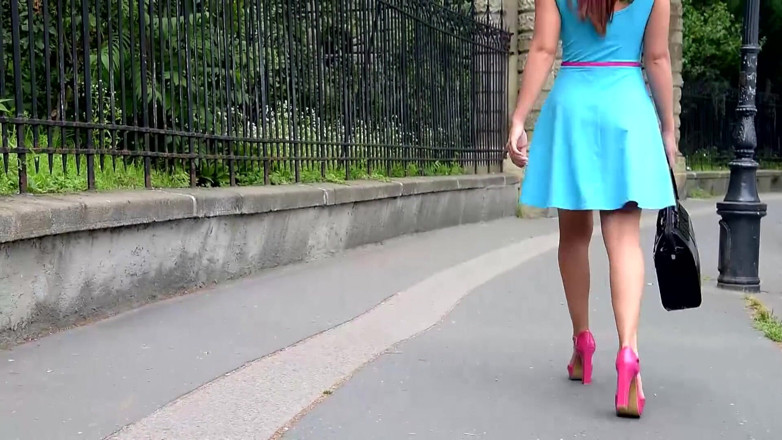 MMV Films and Clips XXX: Donne Piuttosto Arrapate Vogliono Grossi Cazzi per Il Cazzo Anale