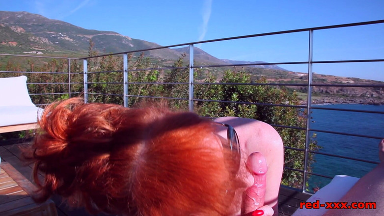 RedXXX: di pinggir pantai!