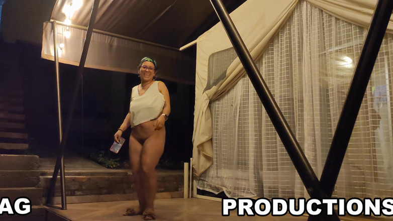 ADAMANDEVE: Volledige film 4 k nudisten Halloween deel 1 aankomst