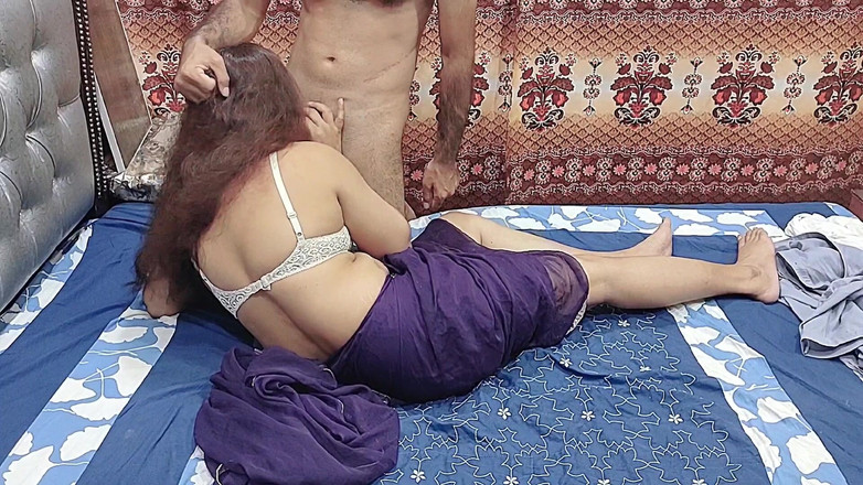 Pakistani CoupleX: Indian Desi Saree Girl Blowjob Big Dick Cum on Her...