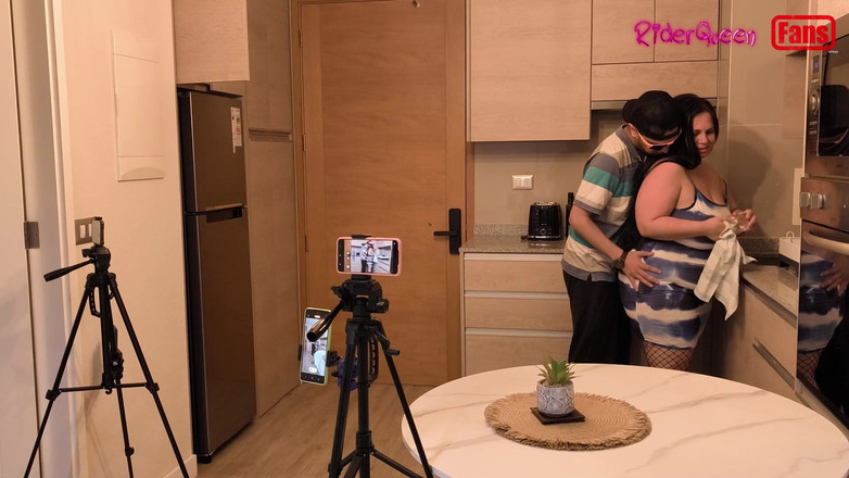 Riderqueen: Une belle-mère séduite par son beau-fils audacieux, vidéo pour les...