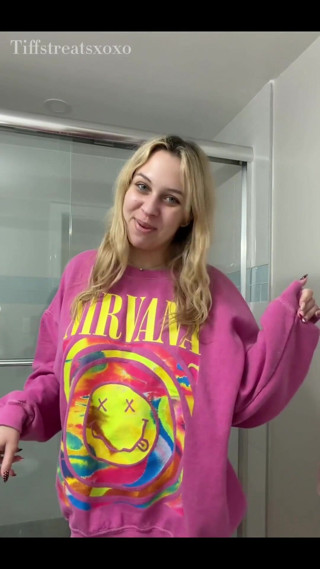 Tiffstreatsxoxo: Mijando por trás