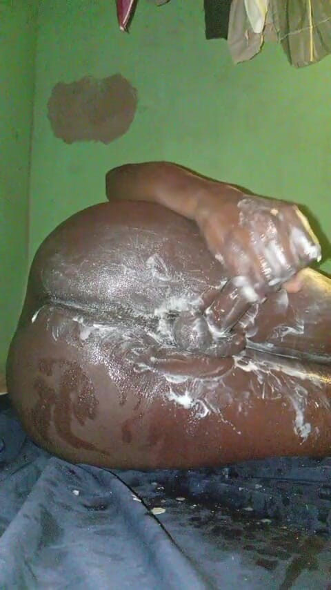 Africatrans: Meine Transe-muschi Zungenanal.