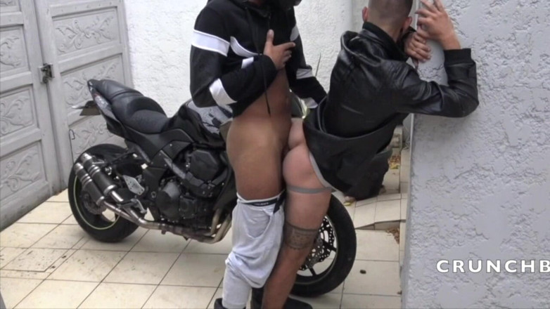 CREAMPIE BOYS FROM MADRID: Amator Porn Casting Bareback First Time
