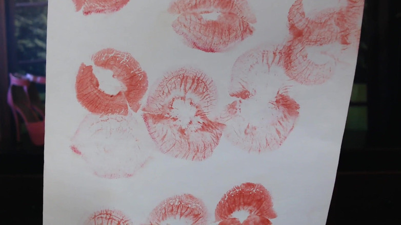 Abby Anna: Oh so shiny lipstick beam