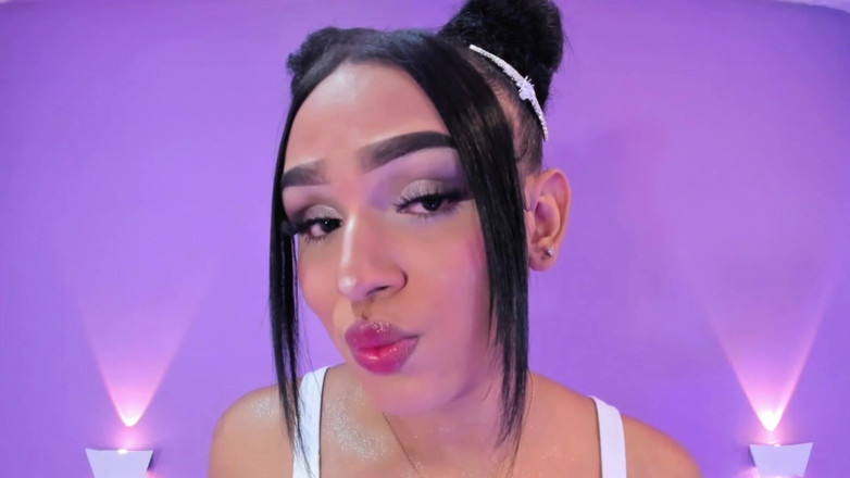 Brittany Gil: Sexy Saftige Lippen