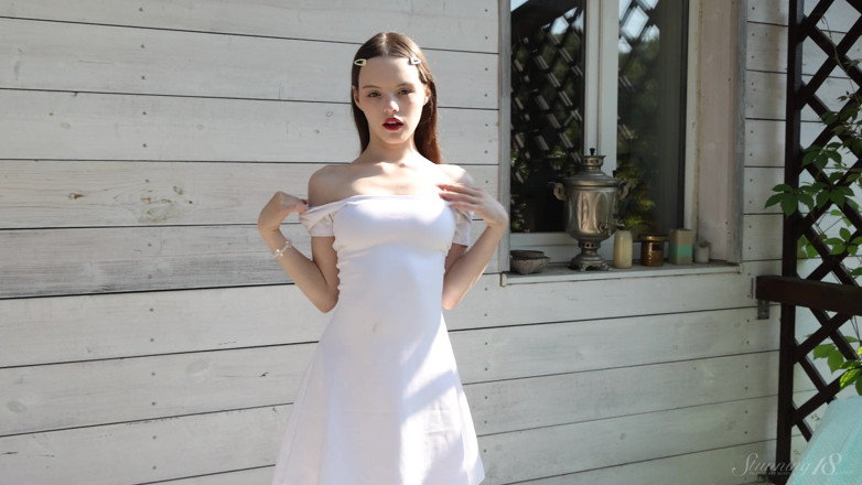 Stunning18: Funny Doll