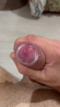 Junger Mann Masturbiert