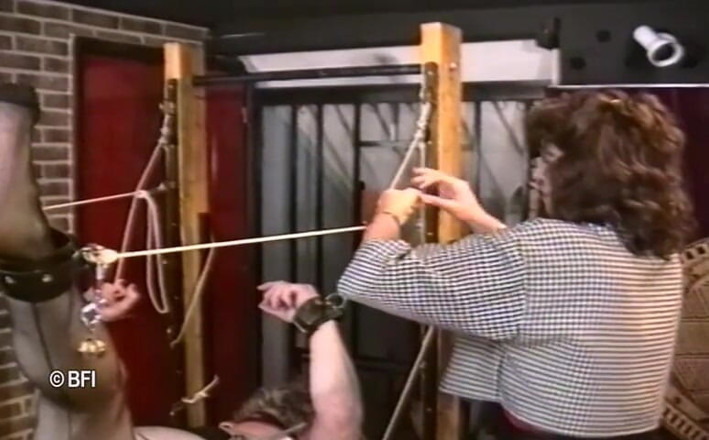 Fetish Tv: Hollandalı travesti