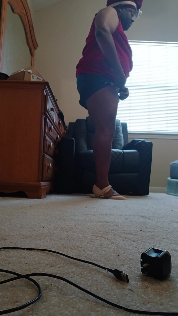 DURABLE PAPYRUS93: Rotes kleid transvestit transvestit transvestit