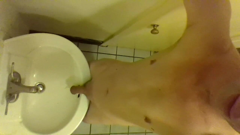 LilTaste: Precumming, Flatulence and Peeing in a Sink