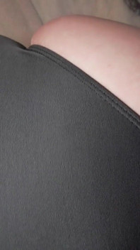 Grote lippen, enorme tieten, Mia wordt smerig
