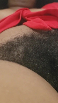 Solo pelosa miLF buona scopata - figa pelosa guarda in un intimo