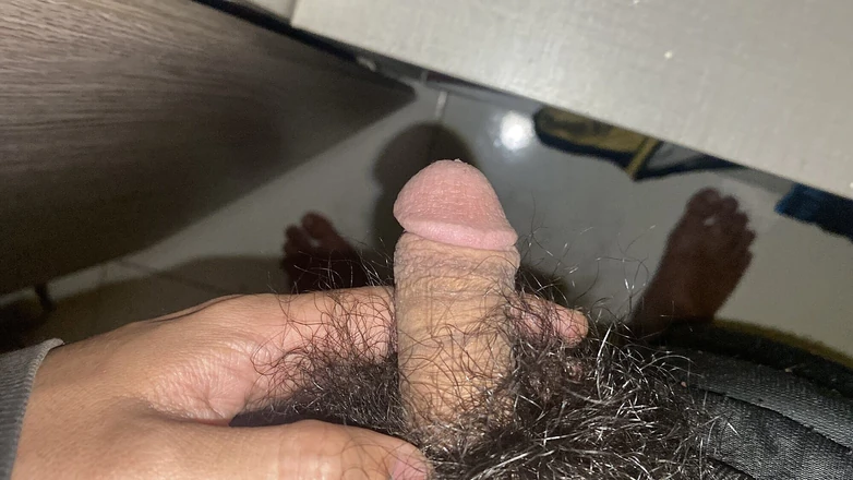 Jackson World: Jerking off Alone in My Bedroom Couldn't Hold It Anymore!
