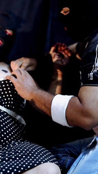 Bir patron ve sekreter arasında gizli, ateşli ve sert seks