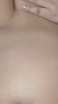 Nevlastní máma s velkým zadkem bere Deshi mladého čůráka - část 2